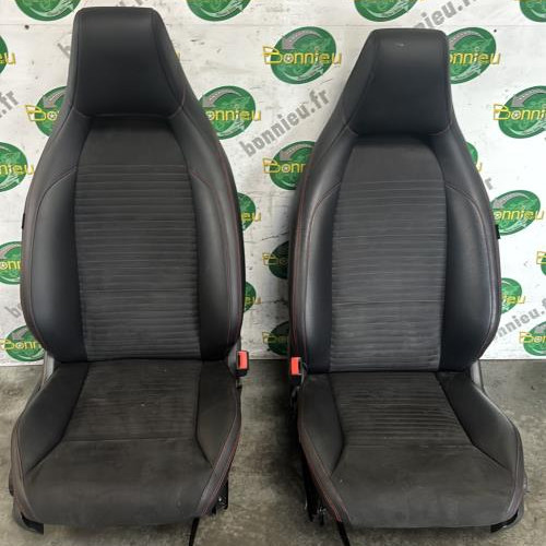 100037441-da1d3881-c5f0-413e-8420-a9a5e50fa4a7-Piece-Interieur-complet-17692002619G60-MERCEDES-CLASSE-A-176-PHASE-1-0922d69c2074904cbcfadf01488d60a41ec79faf5628fed95952a537b46d7882_m.jpg