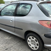 Vehicule-PEUGEOT-206%2520PHASE%25202-2004-3ec84e1026eef3665bbfca984f05ab219997d14b5f2a146e8fd772c366eadf76_m.jpg