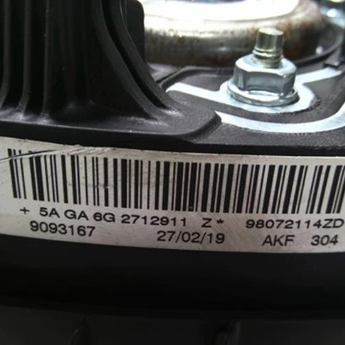 Vehicule-PEUGEOT-208%25201%2520PHASE%25202-2019-e8fea32af8521bfb3001523858acd84457c04a60e8d507f2fc743527bcaa158c_m.jpg