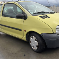 Vehicule-RENAULT-TWINGO%25201%2520PHASE%25202-1999-031ea0032d7b50df85c66baf6c7bf8c0898ee50f3eb8697bda9708a163b9239a_m.jpg