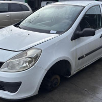 Vehicule-RENAULT-CLIO%25203%2520PHASE%25201-2006-d7bdb2e90dbcb6d7dc0b7134e4b35286df67e0228c833398522c1e8824007ac8_m.jpg