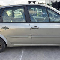 Vehicule-RENAULT-SCENIC%25202%2520PHASE%25202-2007-ca9fa2d81584188446a05d05df6311df63de8b5e6e8e257bbb8594832ba26999_m.jpg