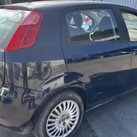 Vehicule-FIAT-GRANDE%2520PUNTO-2007-46fcee4d07307003c5333301e39b6712e3554ce236827c3fb66f0e7f5f014dda_m.jpg