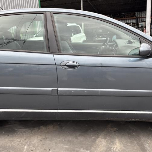 Vehicule-CITROEN-C5%25201%2520PHASE%25202-2006-f4e816e8349a40ea2f670c7d301fdaf558c594da7d01f9cb55e9274767a682c5_m.jpg