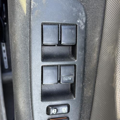 Vehicule-TOYOTA-AURIS%25201%2520PHASE%25201-2008-c9441449257f4e3383fb4a82ed7745a0f3c3d5d14c3d7650494815bf976b9ab0_m.jpg