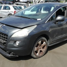 Vehicule-PEUGEOT-3008-Access-1-6-2010-4333e263df6d7a986488f6890e6a6936fd81186007f62b451511c80d0575783b_mtn.jpg