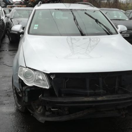 Vehicule-VOLKSWAGEN-PASSAT-%283C-36%29-PASSAT-3C2-362-2-2007-8840a766efdef0cc2163e0748942f03a81d2f573839b4e378f46bf7ce655f665.jpg