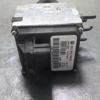 46725392-18693c94-0fb1-4abc-8a9b-2e8be55a89f3-Piece-46725392-Bloc-ABS-3C0614109KBEF-VOLKSWAGEN-PASSAT-5-BREAK-20-TDI-8V-TURBO-af0984997f3282fbc311ee4e5da1868bf02ce406addb2f5c047dfea19622a11e_m.jpg