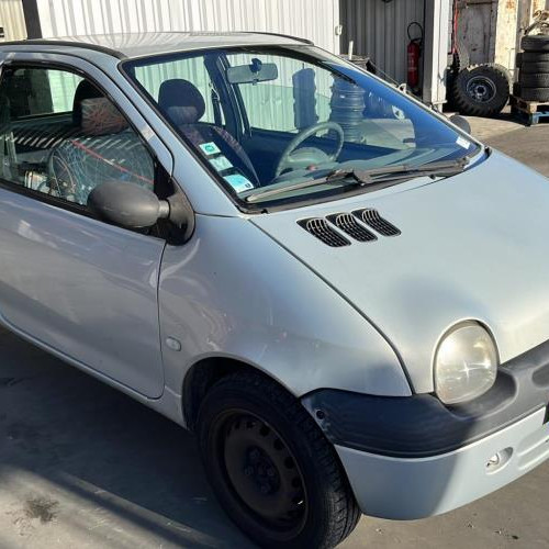 Vehicule-RENAULT-TWINGO-1-PHASE-3-2003-ab7f1d611d7f80bc5c717434df0664af91c3fb46af1d30bba3b0be9a198fad70_mtn.jpg