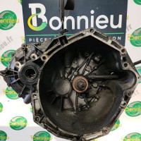 Piece-Boite-de-vitesses-8201184199-RENAULT-GRAND-SCENIC-3-PHASE-1-fdd9a491ada9539b9618286648080ae86114d1cc32458b8db637aad41c701628_mtn.jpg