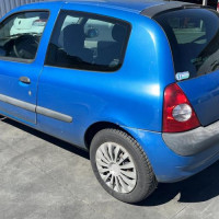 Vehicule-RENAULT-CLIO-2-PHASE-2-2001-f75a94b9900b7f0c49dac7ff6c5bb28a5ad925b6f4a70fdb8e9cc32c7e6c8176_mtn.jpg