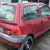 Vehicule-RENAULT-TWINGO-1-PHASE-3-2004-0c718c6be90fb0b625aba93ba6170213ed7aaa6251277280d776c9b210c496ae_mtn.jpg