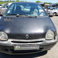 Vehicule-RENAULT-TWINGO-1-PHASE-3-2003-122be0d1e4672dc01b152762db7100c97856fedf07d7d6414cdde7cedf1f3d6e_mtn.jpg