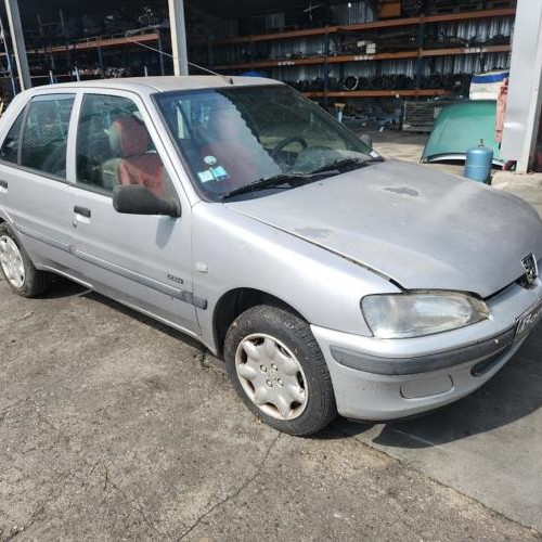 Vehicule-PEUGEOT-106-PHASE-2-2000-024113cde136f2b8eadfa270792ddce4ecedca83a2ec85c0607d7b95a598c588_mtn.jpg