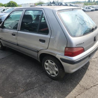 Vehicule-PEUGEOT-106-PHASE-2-2000-74340db740929aa4b974183a9d32d303183e185d17e78da4f60521a599687ef9_mtn.jpg