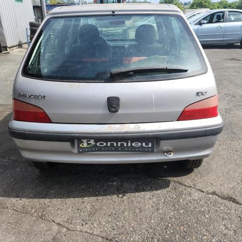 Vehicule-PEUGEOT-106-PHASE-2-2000-3daf0ae7f05db4ab38e151e3612f8e197d1b3a86434ff356279407a942a97b25_mtn.jpg