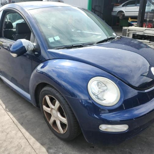 Vehicule-VOLKSWAGEN-NEW-BEETLE-1-PHASE-1-2004-4057ec802b13e6ca14ccc11de29cd8909c5810df305420b23eb52c8ef1bc34a1_mtn.jpg