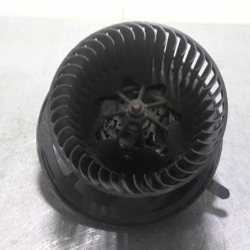 74822026-aefee3c6-2b82-4680-b064-0c496354afd8-Piece-74822026-Ventilateur-chauffage-64119227670-BMW-SERIE-3-E93-CABRIO-PHASE-1-335ci-30i-24V-L6-f8f3f6cb9a3bf67b8d3a663542d4fc0256b10546842351b9cad512824a158e7a_m.jpg