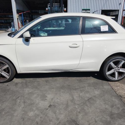 Vehicule-AUDI-A1-1-PHASE-1-2010-e8d04a2b34cd26bd75a04ce6539cbfa025d1f2356311e56c0b552d1069818b89_mtn.jpg