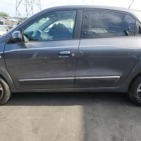 Vehicule-RENAULT-TWINGO-3-PHASE-1-2018-327c088cdab43203f4cd7e33c0c895c2c2de78bdfac9cf3a4c138b28d794fec6_mtn.jpg