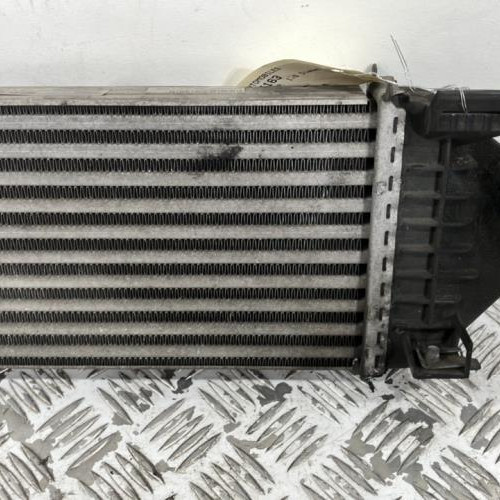 75855163-7e1e6ea2-9337-4033-a1fa-01a50eb29d00-Piece-Echangeur-air-Intercooler-1673687-FORD-C-MAX-1-PHASE-2-db572e6a5ea6a8496d52c2d570abe9c17315a31f632418f9f78e7e2820e7e5de_m.jpg