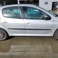 Vehicule-PEUGEOT-206%2520PHASE%25202-2004-8f058160d911a026f096e4836f8e32090e137aa5a29114871f98d1f46c89bd7d_m.jpg