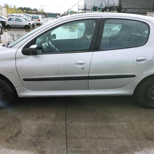 Vehicule-PEUGEOT-206%2520PHASE%25202-2004-193cfe8ddb084e68c3b1d5c74a309e91765145dec669fbd98555f80c2fd56d46_m.jpg