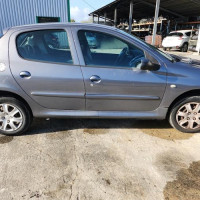 Vehicule-PEUGEOT-206+-2009-c2f0348213807d9c4410094a678b4db4e1229ce324490acad6fc8bd0a2032f14_m.jpg