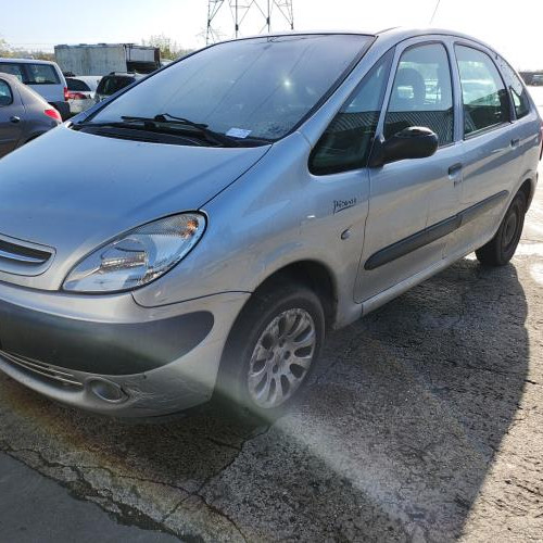 Vehicule-CITROEN-XSARA%2520PICASSO%2520PHASE%25201-2002-9c182eaed255991b5b66e77f7da05455586060cd5757e2ef3d0ea6e56641b527_m.jpg