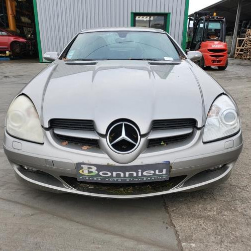 Vehicule-MERCEDES-BENZ-SLK-200-2023-88b5097f47943b3da7fabdacaa8f2851f2137e1ac6666be6b6f6fb723a76552c_mtn.jpg