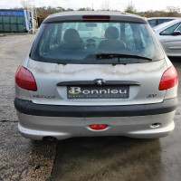 Vehicule-PEUGEOT-206-PHASE-1-2000-0fbbc36b7ba38f54b7fba79de0856a83db13f1f307c65c9ae1187201390131f3_mtn.jpg