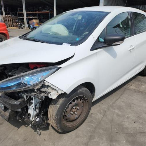 Vehicule-RENAULT-ZOE-1-2017-5702cde6c87d8045b4419b87904aa1641e00c180532b441c977a49db13d1d833_mtn.jpg