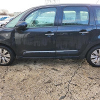 Vehicule-CITROEN-C3-PICASSO-PHASE-1-2009-406038dfeea7d48bb762560f4acd782a0ce8a1b69a4cbebaeb44d1fec14d4c40_mtn.jpg