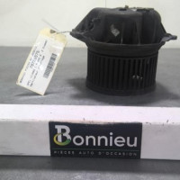 79736575-4393e724-f6a6-4137-a56b-93a47f5955b8-Piece-79736575-Ventilateur-chauffage-91158687-OPEL-VIVARO-1-PHASE-2-20-CDTI-16V-TURBO-f66892b438480a187ee71bde6d4a98e8dbb3b893c2c0d37bcd07b27924f40cb8_m.jpg