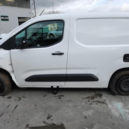 Vehicule-PEUGEOT-PARTNER-3-2019-3ce12532a682c1c63a2bc7058228f75114b626120a7e400d2287278cb8a8ab3d_mtn.jpg