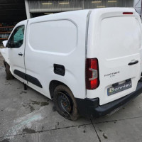 Vehicule-PEUGEOT-PARTNER-3-2019-d072c68c4aacff2dc81a14383daf12cce0ea2842c5d98bf79a898ffad980e511_mtn.jpg