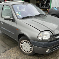 Vehicule-RENAULT-CLIO-2-PHASE-1-2000-2d73a8f3346b7abb6672b581ca6cc7decea44ce5329864fdc34a973476c468ad_mtn.jpg