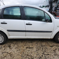 Vehicule-CITROEN-C3%25201%2520PHASE%25201-2006-364e2c9a47ce8a3b84e029038228029b0ed2ff80b819864d7b5112c8ab6a03a6_m.jpg