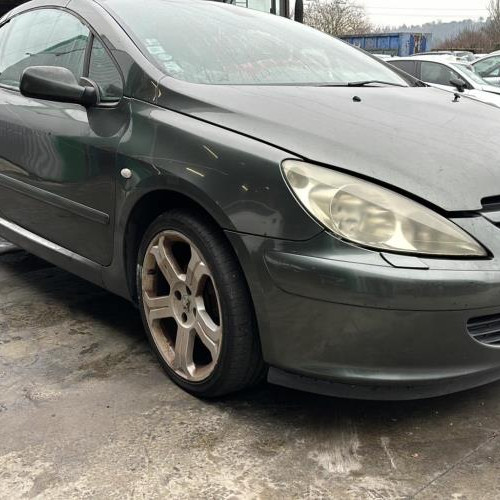 Vehicule-PEUGEOT-307-PHASE-1-CABRIOLET-2003-535ea45997eaf5c79343cd32f3be602c9c544218947e2ce3cd7ea02b9cd63744_mtn.jpg