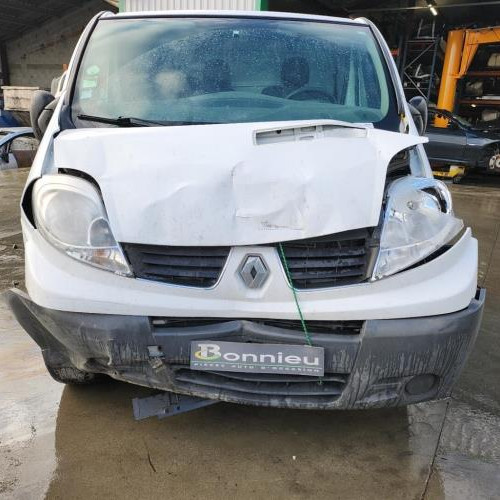 Vehicule-RENAULT-TRAFIC-2-PHASE-2-2012-8f5ad754f2003f101e76d738b44de7c63d16b19edf5a2e4c495bbff89edb03a2_mtn.jpg