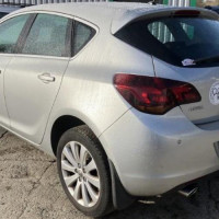 Vehicule-OPEL-ASTRA-J-PHASE-1-2011-4769b35394545706d33537616b826d3a9851e19b3c56288e8f1c9afeb45722a0_mtn.jpg