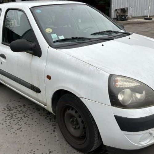 Vehicule-RENAULT-CLIO-2-PHASE-2-2002-ddb5d3d664121659773c1d2b6f741e4e778e996e02ad85af99193a4461cebc67_mtn.jpg