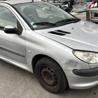 Vehicule-PEUGEOT-206-PHASE-2-2004-4eed6b1b3c9bf26d30c6376037ea959cf51a4ff3835a99c2523c9492623e7b0e_mtn.jpg