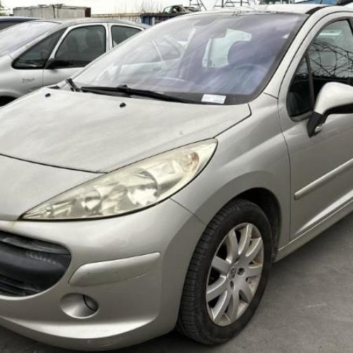 Vehicule-PEUGEOT-207-PHASE-1-2006-9a225e8baaeceb9b97759c63af67eced07157604b35f4121bc9cf1861ae210bb_mtn.jpg