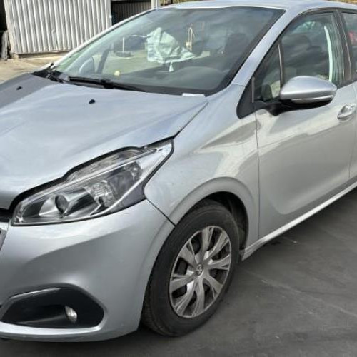 Vehicule-PEUGEOT-208-1-PHASE-2-2016-d4775fb835854f0c386d455ac6ce246e7d6dc73b34c6c3e956d9c1467d7d77af_mtn.jpg