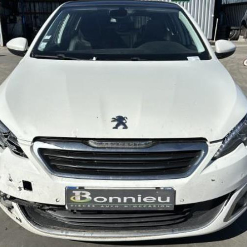 Vehicule-PEUGEOT-308-2-PHASE-1-2015-6e55bba7230481c0abdc618c75040a7516a8a962a0cf35ab04dc3c3c9d890cf5_mtn.jpg