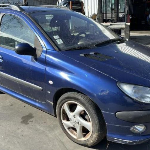 Vehicule-PEUGEOT-206-PHASE-1-BREAK-2003-d88118e09596b77238abf8dfa83ac639807f26f63f82df485187b199c7b8b60f_mtn.jpg