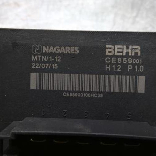 86834868-ca7b7b3a-e4cf-44ff-9653-a312cf0f17eb-Piece-86834868-Resistance-chauffage-6436H5-PEUGEOT-308-2-PHASE-1-20-BLUE-HDI-16V-TURBO-3f6739e6fe3ab549c63c6ad08433cdb51ac710d35d46eb49f5d736635b748b70_m.jpg