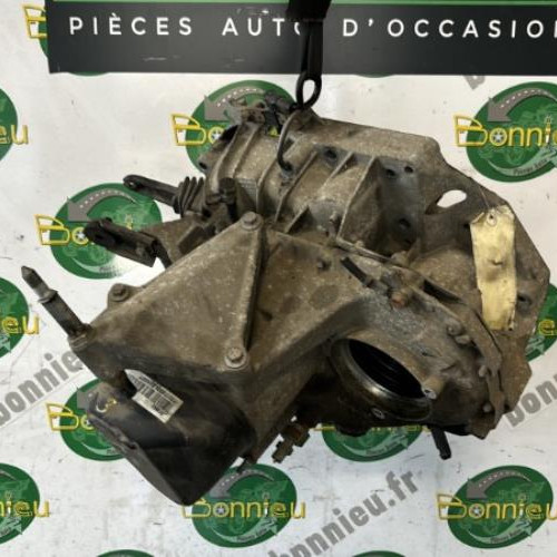 87408446-45589f32-96a3-4abb-b863-0a63006c217a-Piece-Boite-de-vitesses-JB3953-RENAULT-MEGANE-1-PHASE-2-691b862c170d82f6f3bbaea0f3b5faea1611dafad790ec98c4d2c804e105964e_m.jpg