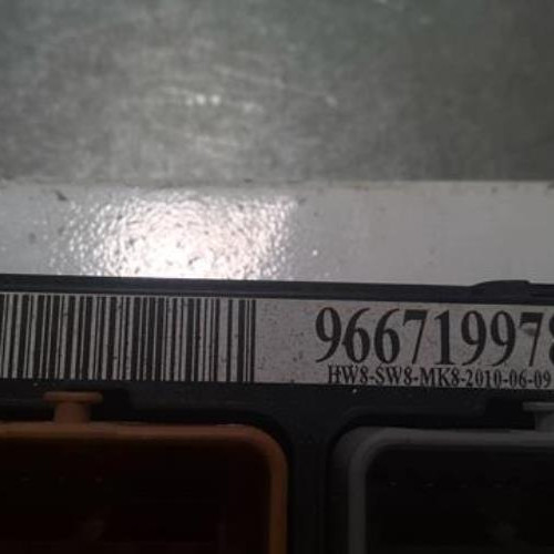 88768069-fa35db20-a6f9-42fa-a599-d8be20ec18a5-Piece-88768069-Boitier-servitude-moteur-9667199780-CITROEN-C3-2-PHASE-1-14-HDI-8V-TURBO-df7a43884b0383a9c62cad774b2c85315417a66ff4ef9982e2c5b9183dff774d_m.jpg